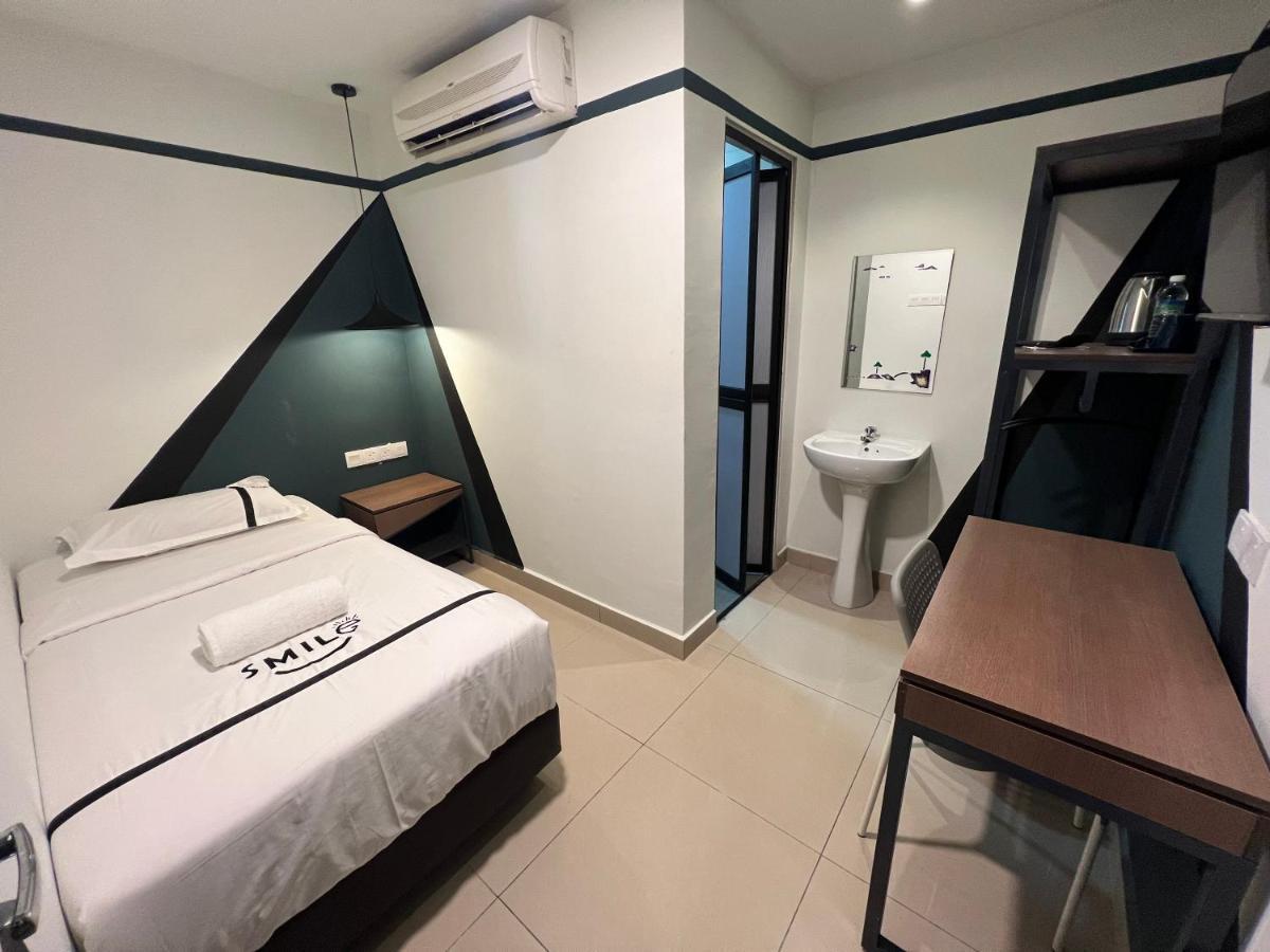 Smile Hotel Titiwangsa Pekeliling Sentul Kuala Lumpur Exterior foto